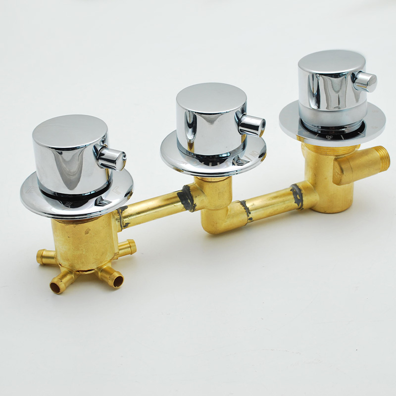 New Triple Maniglia Termostati - Thermostatic Shower Faucet Valve 3 Way recensione e prezzo